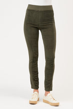 Load image into Gallery viewer, Wearable By XCVI - Oslo Legging - Shopboutiquekarma