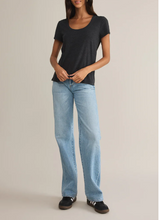 Load image into Gallery viewer, Z Supply - Anywhere Scoop Tee Black