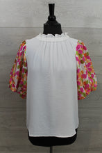 Load image into Gallery viewer, THML Clothing - Puff Sleeve print top Final Sale ITEM!