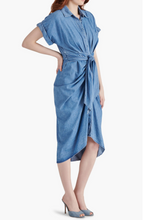 Load image into Gallery viewer, Steve Madden - Tori Dress Chambray