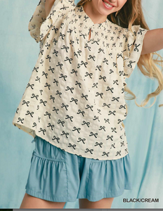 Umgee - Smocked Ruffle Sleeve Top