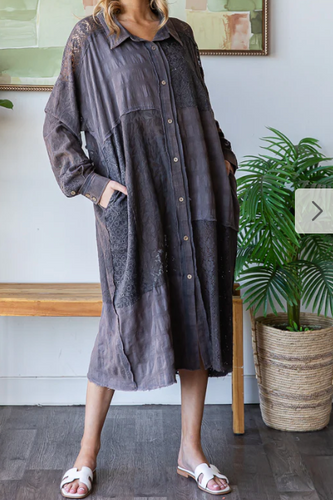 oli & hali - patched lace button up shirt
