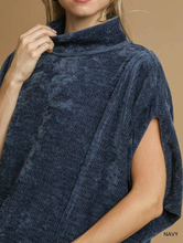 Load image into Gallery viewer, Umgee Clothing- Soft Knit Pullover Poncho Top