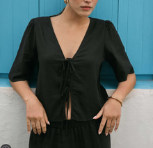 Load image into Gallery viewer, Z Supply - La Belle Linen Cropped Top