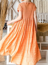 Load image into Gallery viewer, Oli &amp; Hali - WASHED CROCHET TRIM FLARE HEM MIDI DRESS