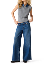 Load image into Gallery viewer, STEVE MADDEN - KELSON SWEATER