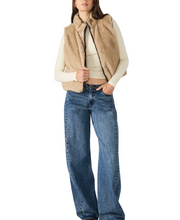Load image into Gallery viewer, Steve Madden - Brady Reversible Vest