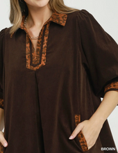 Load image into Gallery viewer, Umgee - V-Neck Shift Dress with Contrast Trim
