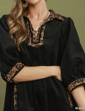 Load image into Gallery viewer, Umgee - V-Neck Shift Dress with Contrast Trim