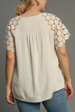 Load image into Gallery viewer, Umgee - Linen Boxy Cut Round Neck Top